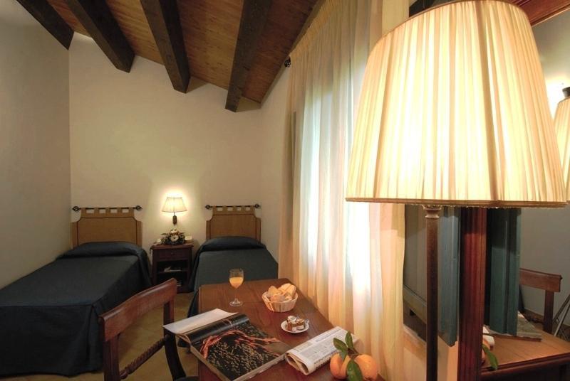 Hotel Relais Angimbe Calatafimi Exterior foto